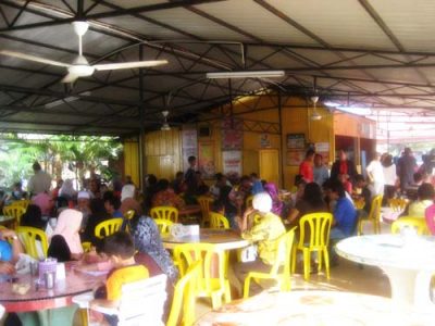 Warung-Nasi-Kerabu-Su-2