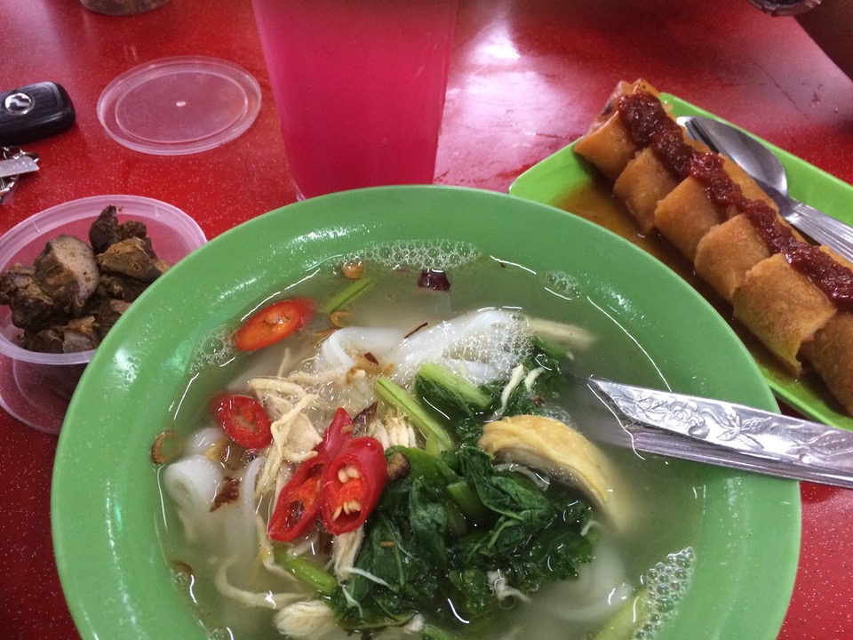 Mee Sup Tengkera