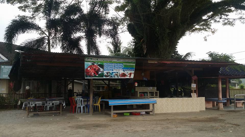 Nasi Dagang Tepi Kubur Kg Atas Tol 2