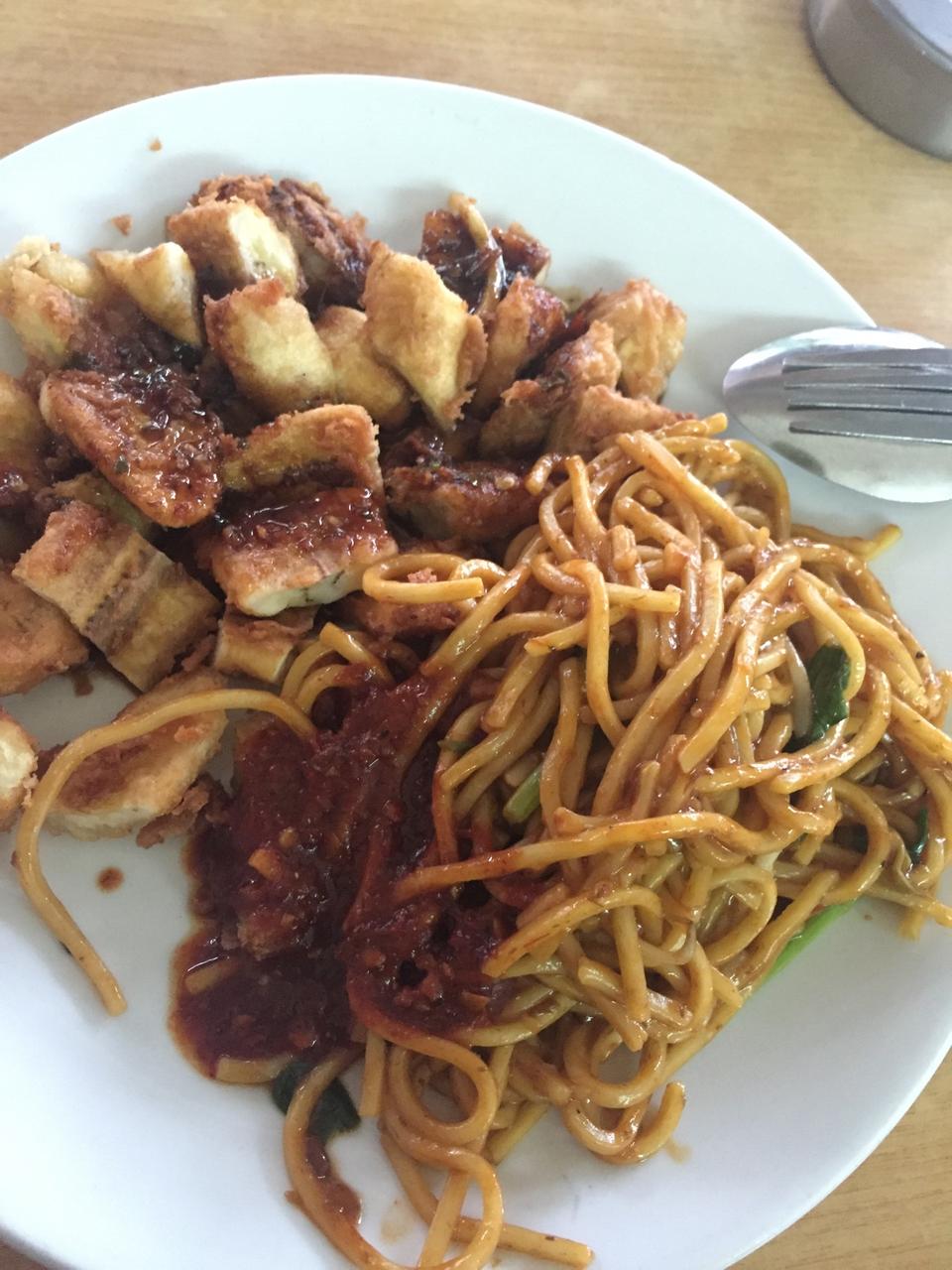 Atan Pisang & Mee