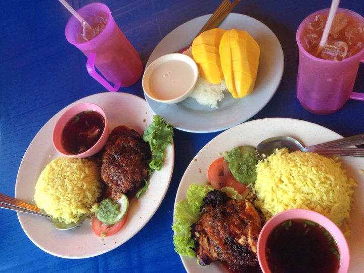 nasi ayam berempah @ awi pulut