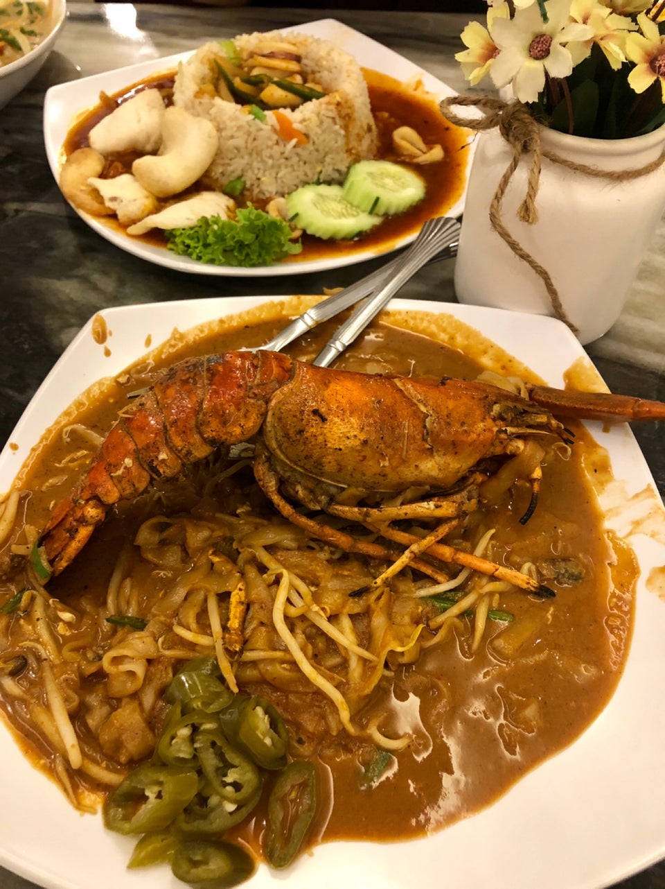 Pelbagai tempat makan dan restoran menarik terbaik di Ampang untuk anda dan keluarga singgah.