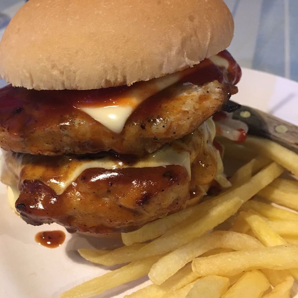 ee burger
