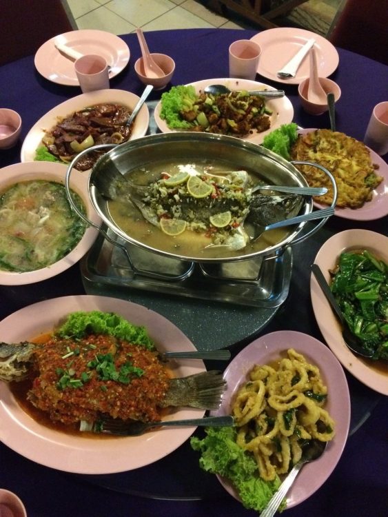 menu @ restoran klasik terapung