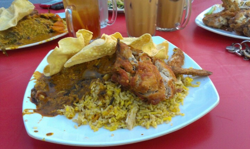 Nasi kandar dari Restoran Nasi Kandar Haji Tapah