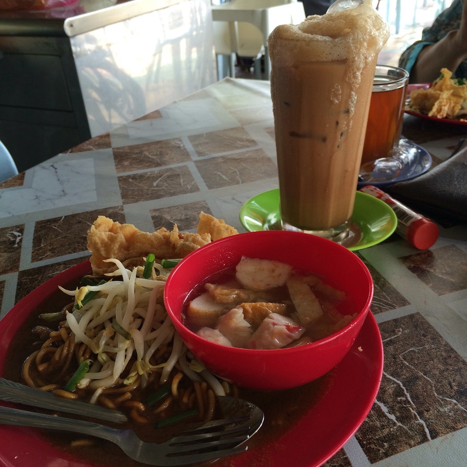 Gerai makanan Chah Sabar Menunggu