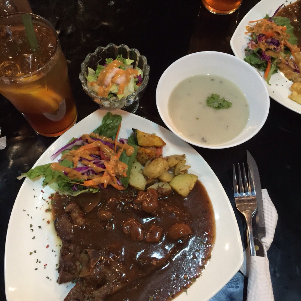 Pilot Cafe