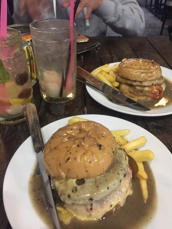Burger Banjir @ Eightmiles Burger Banjir