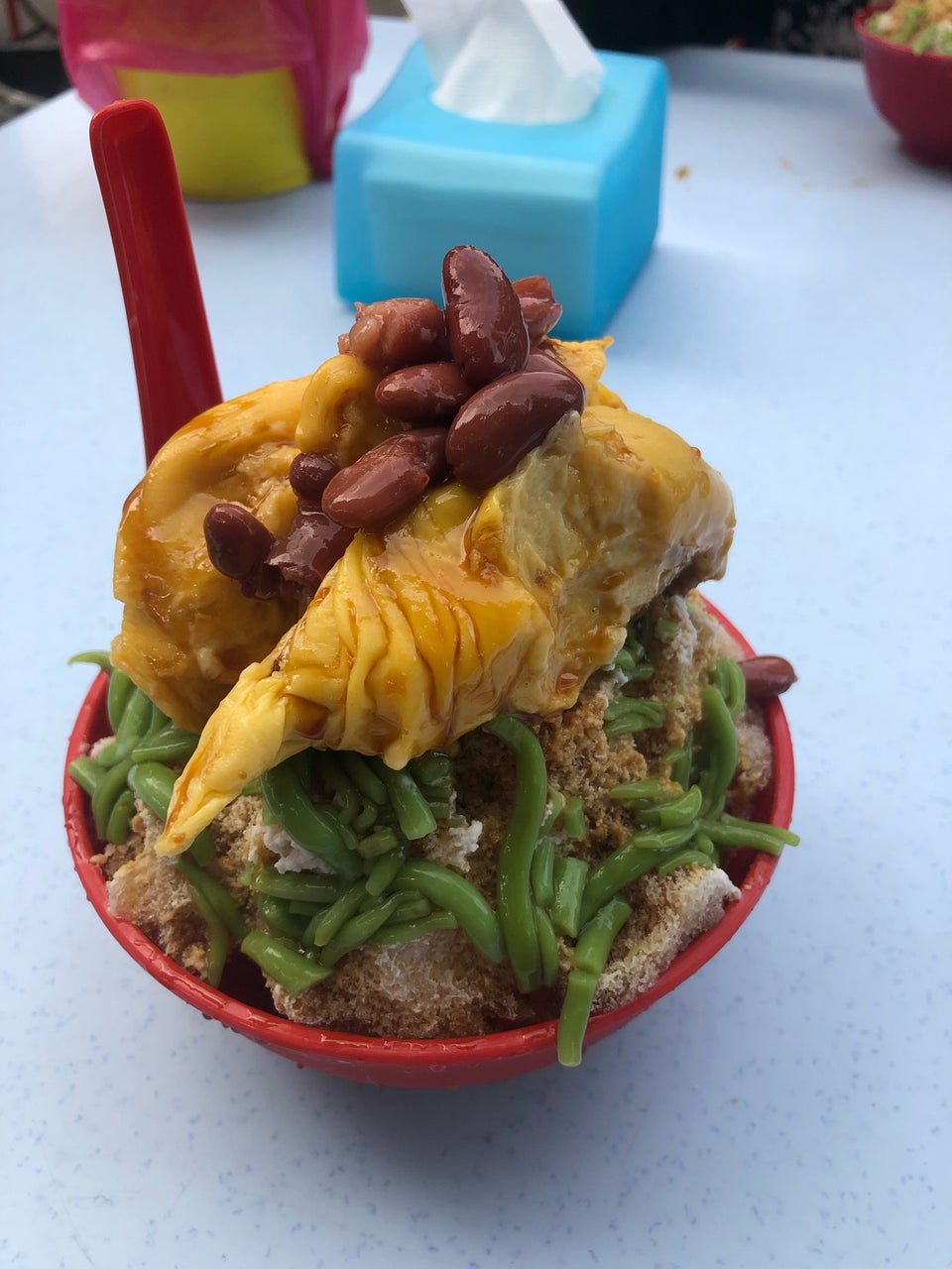 Pelbagai hidangan enak dari tempat makan best di Kuala Lumpur