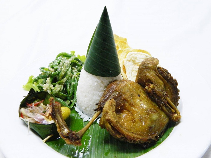 Nasi Ayam Penyet @ Sierra Cafe & Lounge