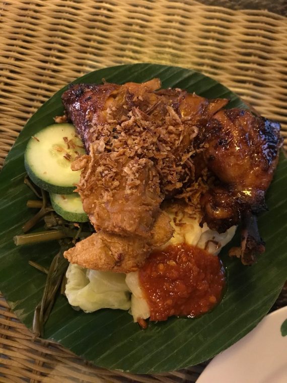 ayam penyet @ ria