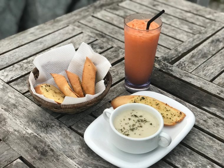 garlic bread @ coxn