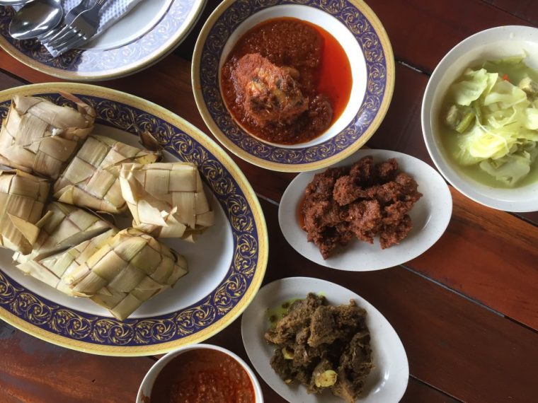 ketupat @ warung Ketupat & Burasak