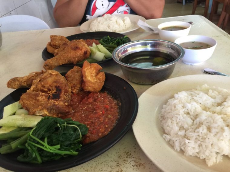 lalapan ayam @ surabaya