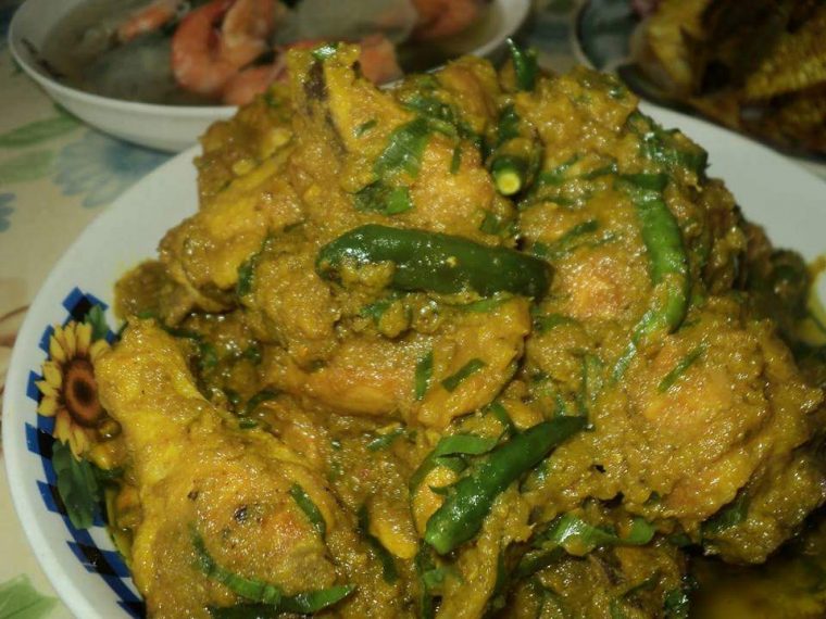 Masak lemak cili api ayam, hidangan tradisional pedas Negeri Sembilan.