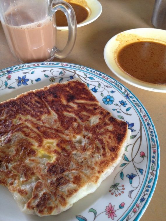 roti telur @ famous mama cafe