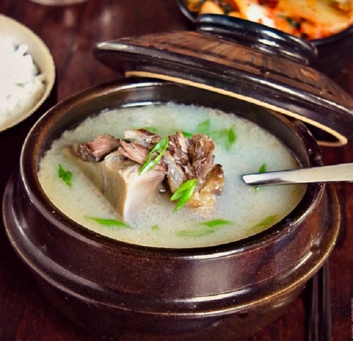 Seolleongtang