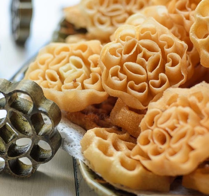 Kuih Loyang