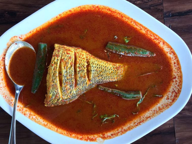 Asam pedas di Restoran Asam Pedas BBQ