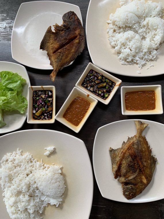 Bawal goreng di Pokok Cheri