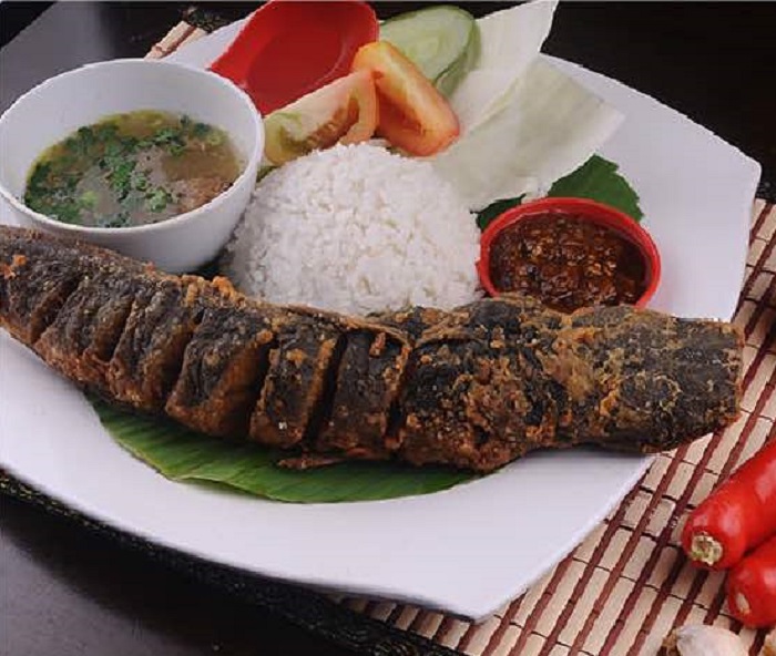 Pecel Lele