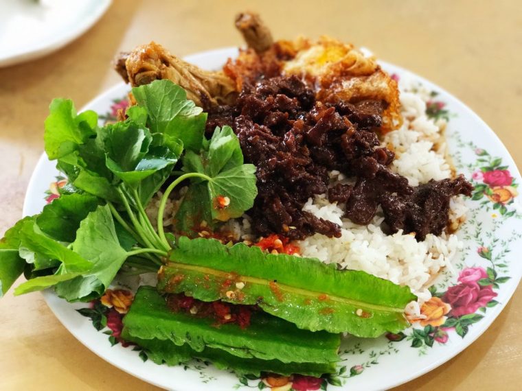 nasi campur @ kak som