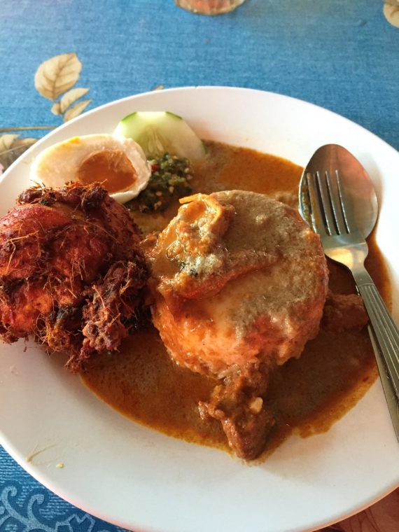 nasi kukus ayam berempah @ warung ganu labuan