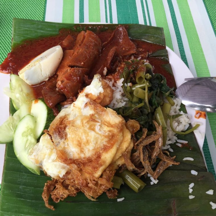 nasi lemak pak hassan @ gerai pak hassan