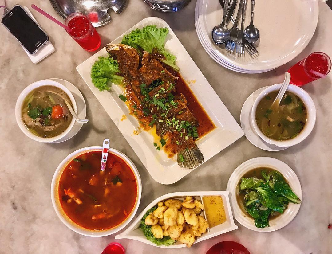 tempat makan kamunting
