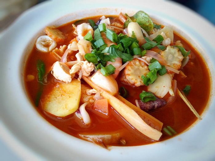 Tomyam Thirty Cafe
