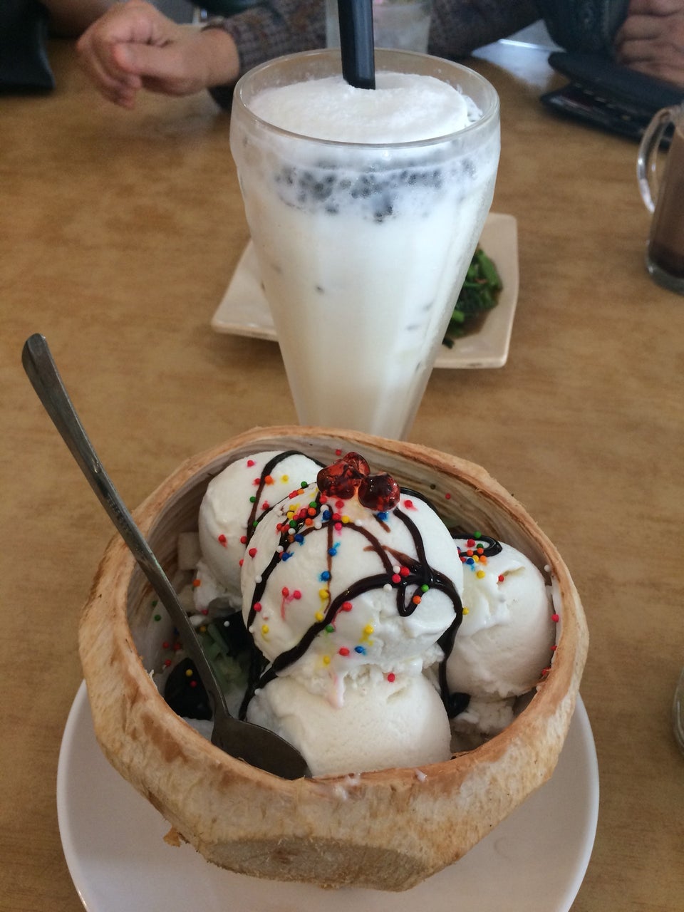 tempat makan kamunting