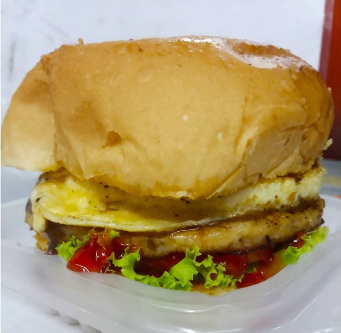 Chicken Burger @ Alang Cafe