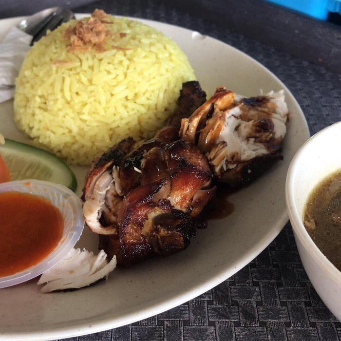 Nasi Ayam Kafe Kayu
