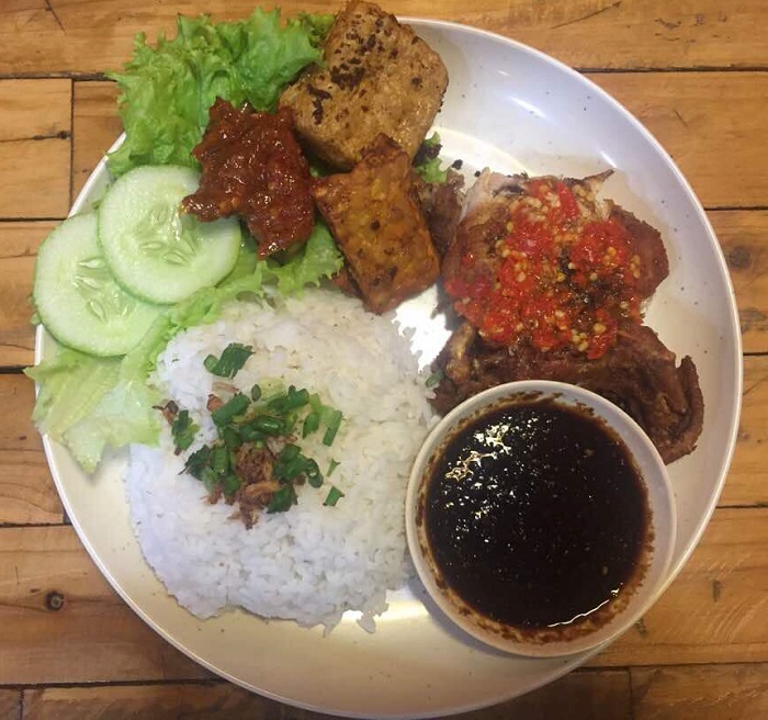 Nasi Ayam Penyet @ Boraq Boraq Restaurant