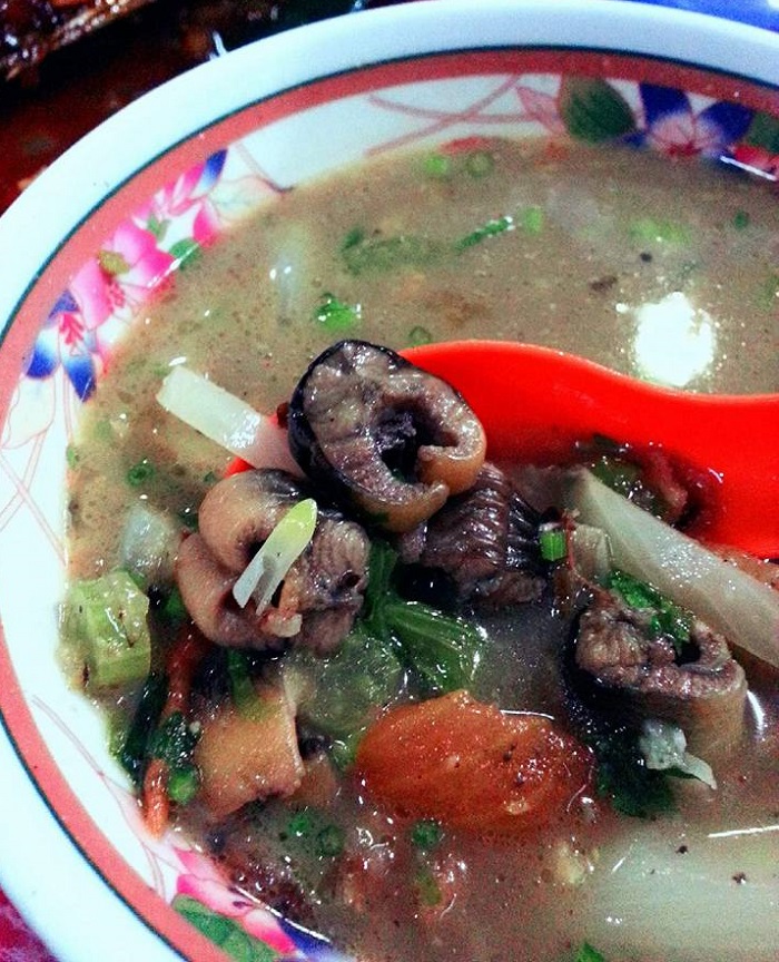 Pelbagai hidangan tempat makan best di Dungun termasuk sup belut dan makanan barat.