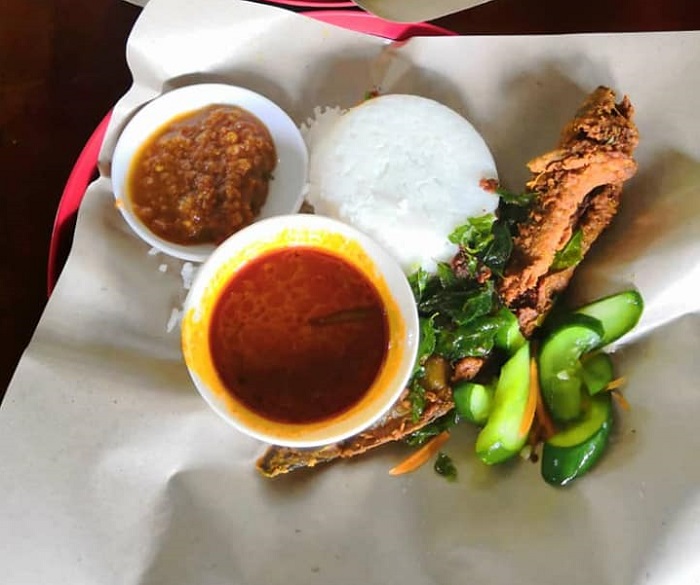 Nasi Kukus Ikan Goreng @DRanauBah