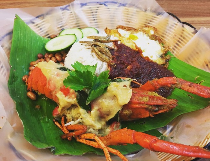 Nasi Lemak Lobster @Nasi Lemak Tepi Jalan