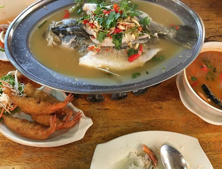 sinar mesra restoran makanan laut kuantan