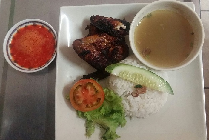 Nasi Ayam @ Nasi Ayam Asam Pedas Hussin Power