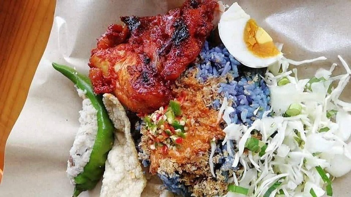 Nasi Kerabu @ Nasi Kerabu Ayam Madu Abby