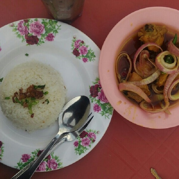 Ayam Kunyit @ B'Chik Corner