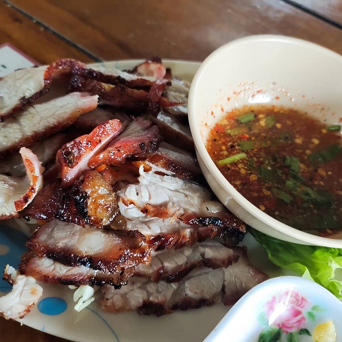 Daging bakar di Wawa Ikan Bakar