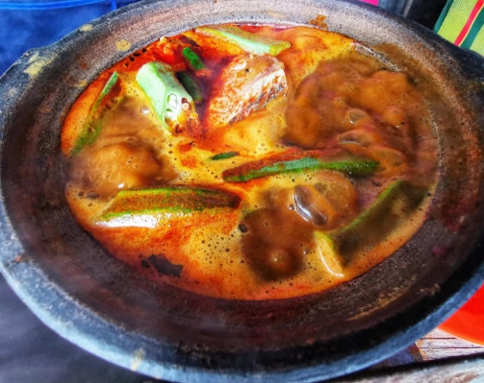Pelbagai hidangan popular dari tempat makan best di Nibong Tebal, Pulau Pinang.