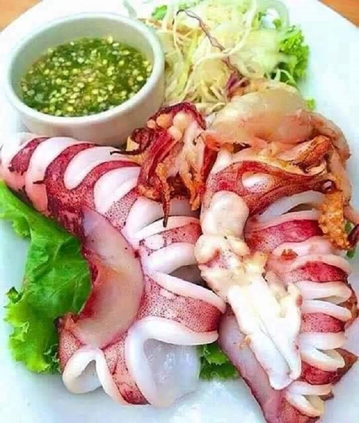 Kerabu Sotong @ Damia Cafe
