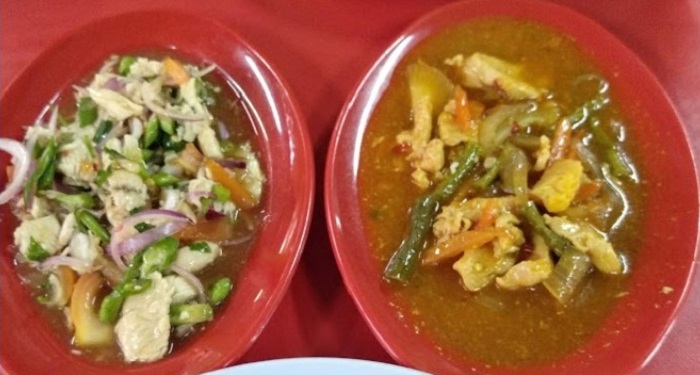 Kerabu sotong pedas dengan limau dan herba