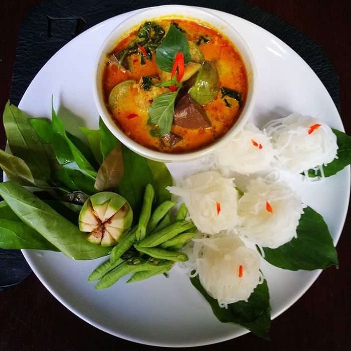 Khanom Jean @ Tosyd Coffee