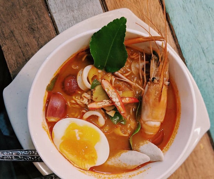 Maggi tomyam di Rongpak