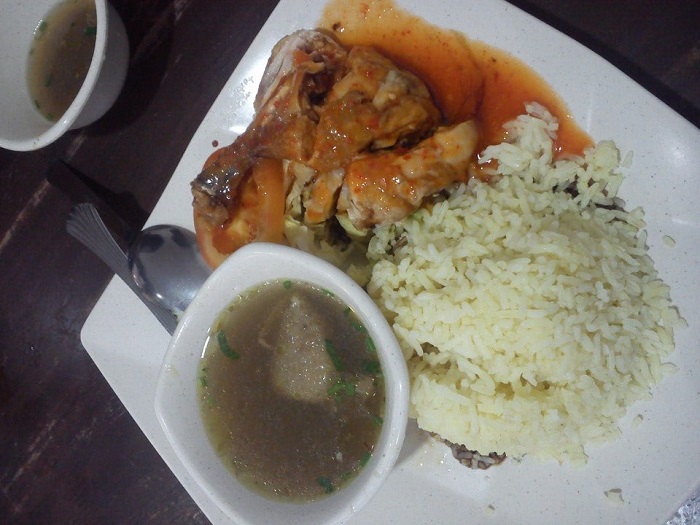 Nasi Ayam @ D'Kafetaria FFC
