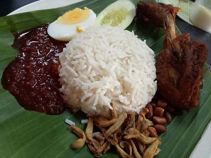Nasi Lemak @ Roti Tempayan Cheese CK