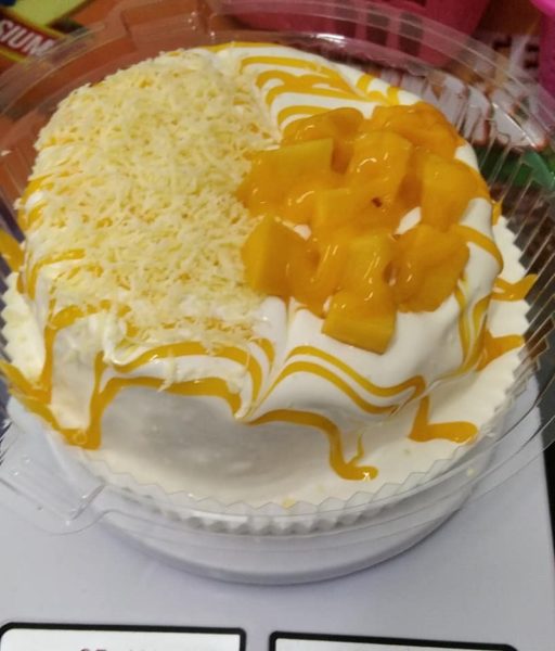 Kek cheese leleh siap dihidangkan